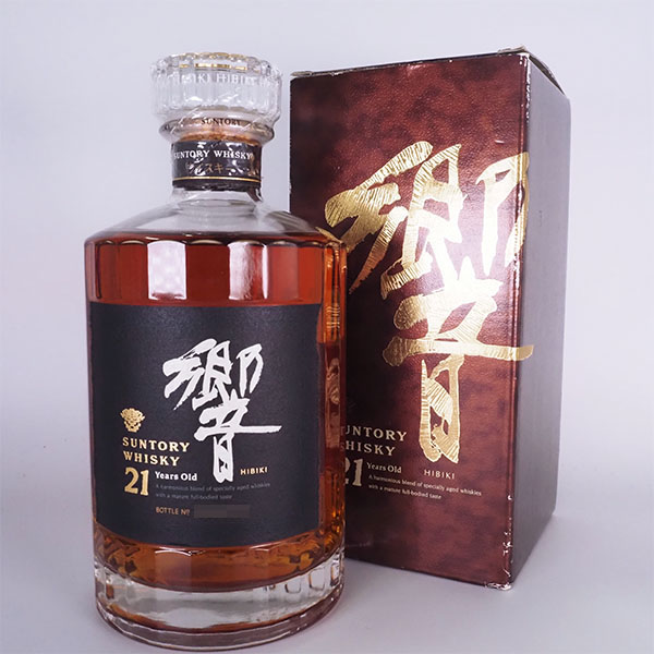 高価買取されているお酒「響（HIBIKI）」